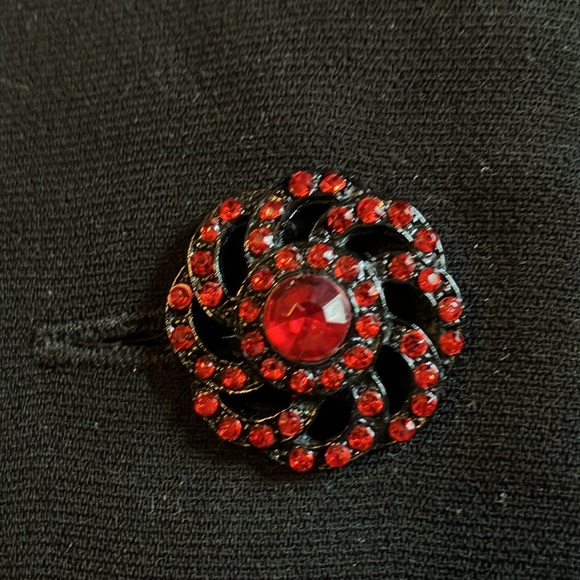 Stunningly beautiful Red trim & red dazzling beaded blazer/jacket✨ - Picture 5 of 15